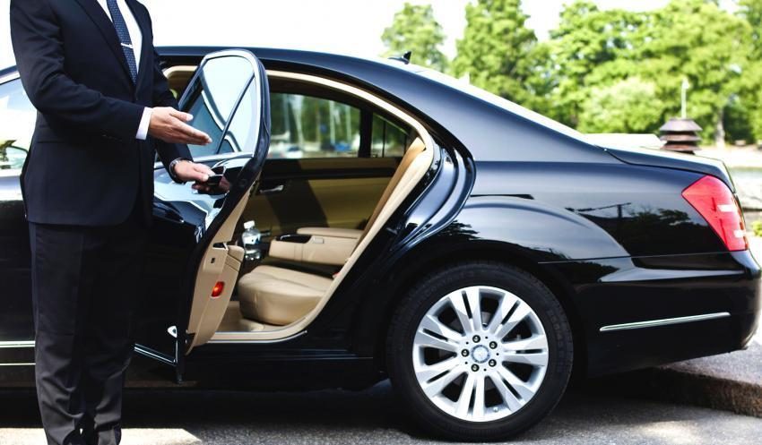 Best Limousine and Chauffeur Services in Singapore