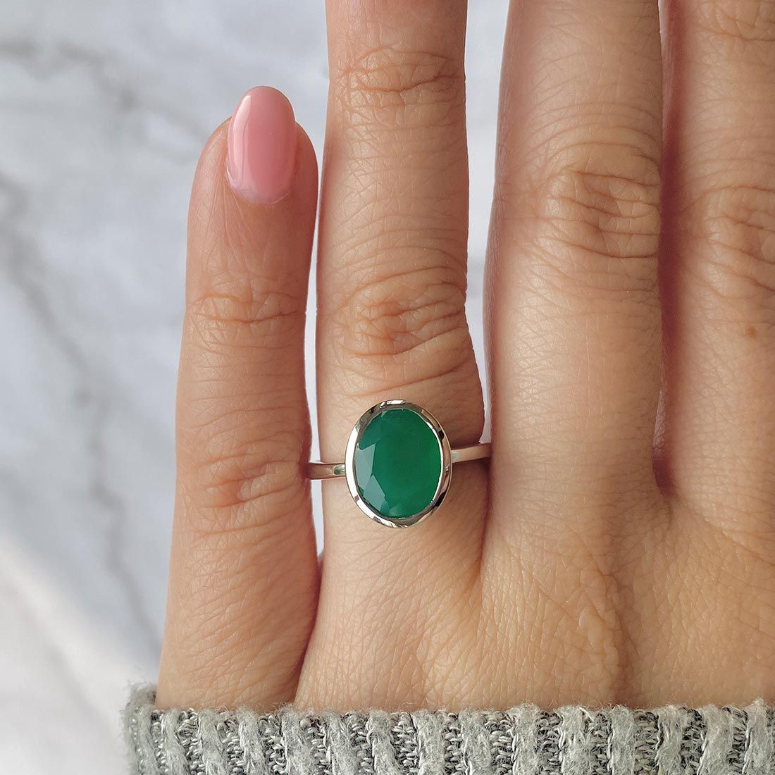 Let's adorn your style with a green onyx ring