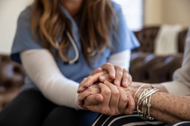 Navigating End-of-Life Care The Role of In-Home Hospice Services