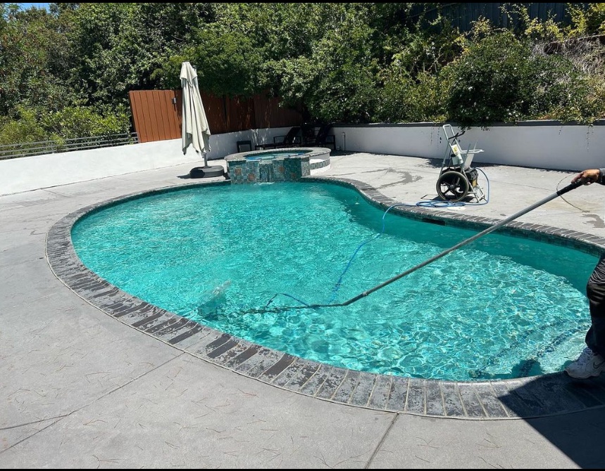 The Importance of Regular Swimming Pool Service and Repair