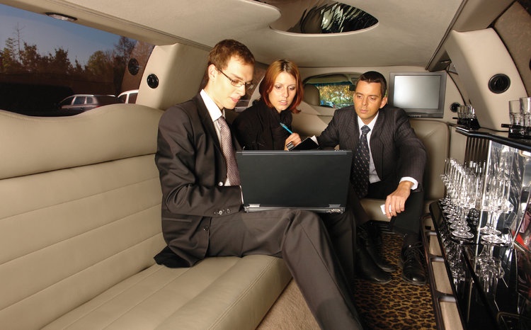 Navigating the Big Apple: Your Comprehensive Guide to New York Limousine Services