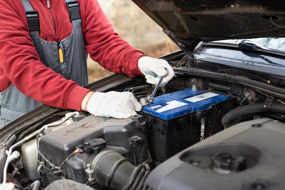 A Comprehensive Guide to Automotive Battery Replacement in Dubai