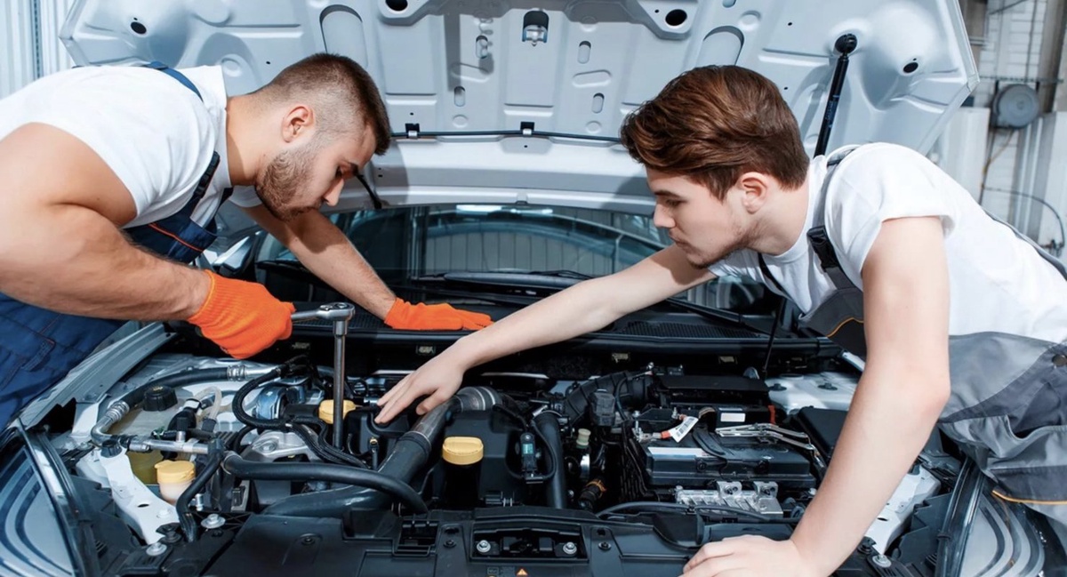 How Does Regular Car Service Impact Your Vehicle’s Resale Value?