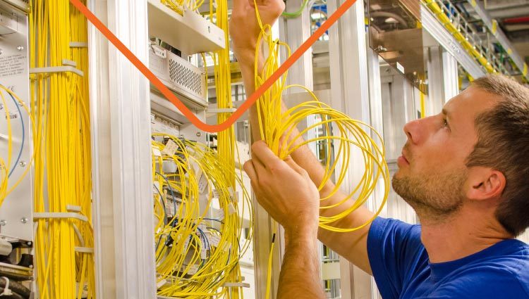 Do Network Cabling Contractors Ensure Peak Performance for Your Network?