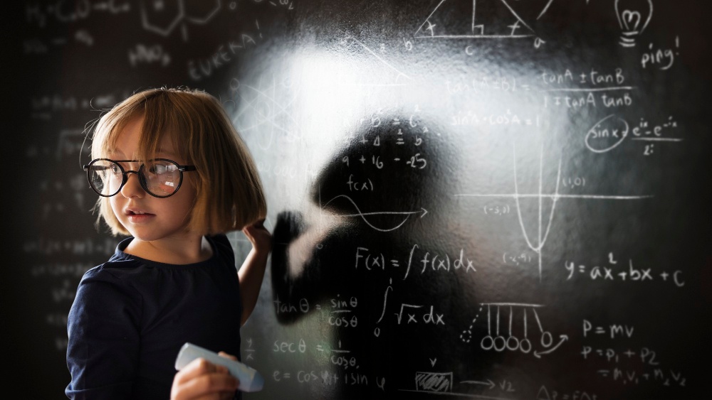 Unraveling the Mystery of Physics and Maths: The Role of Tutors in Fine Tutor