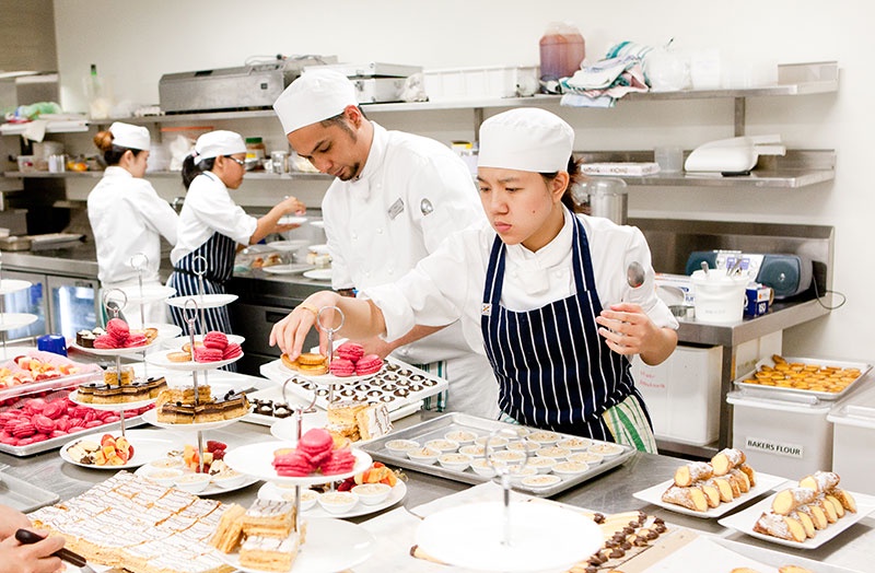 Understanding the Requirements for Cert 4 Patisserie