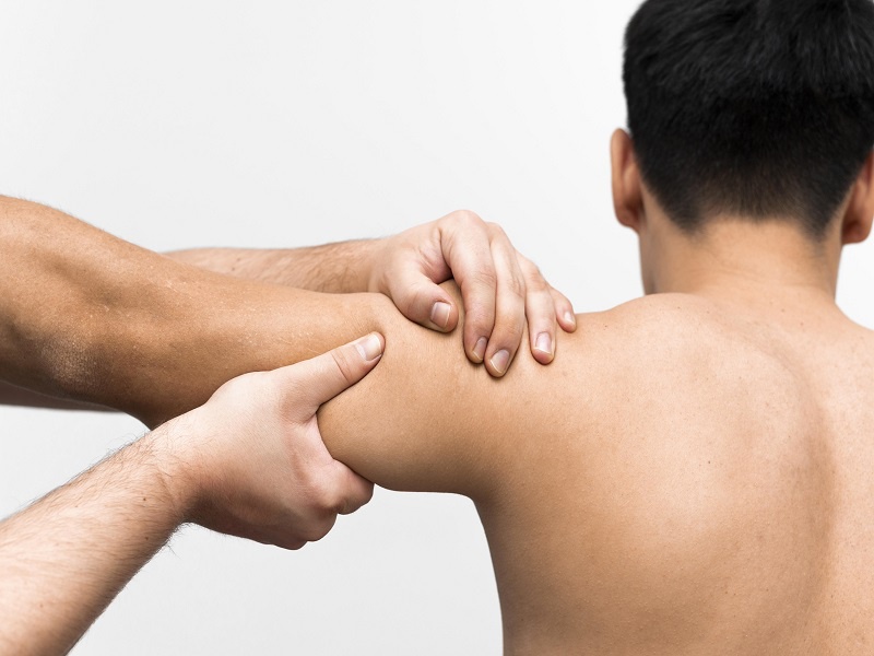 What is frozen shoulder? How one can cure frozen shoulder naturally?