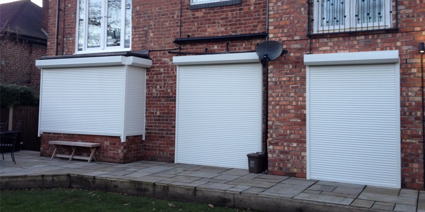 What are the domestic roller shutters? Which slats should be used in its make?