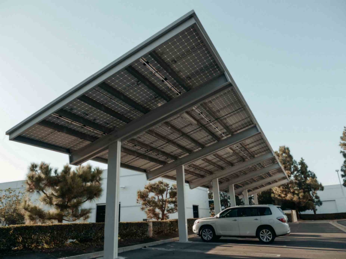 The Advantages of Carport Solar Installation