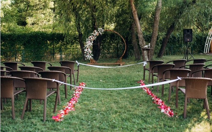Say 'I Do' Amongst Nature: The Best Outdoor Wedding Venues Nearby