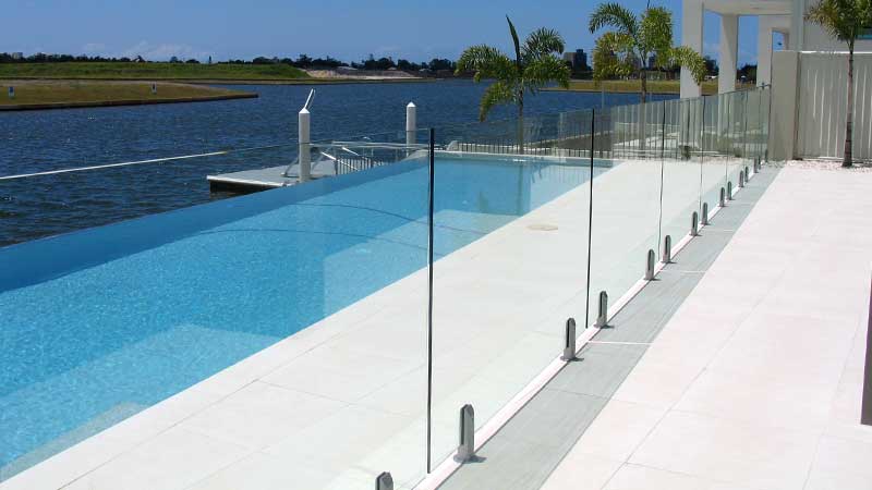 The Ultimate Guide to Installing Glass Pool Fencing: DIY or Professional?
