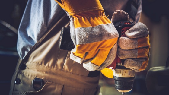 Ensuring Safety: The Crucial Role of Safety Gloves in Workplace Protection