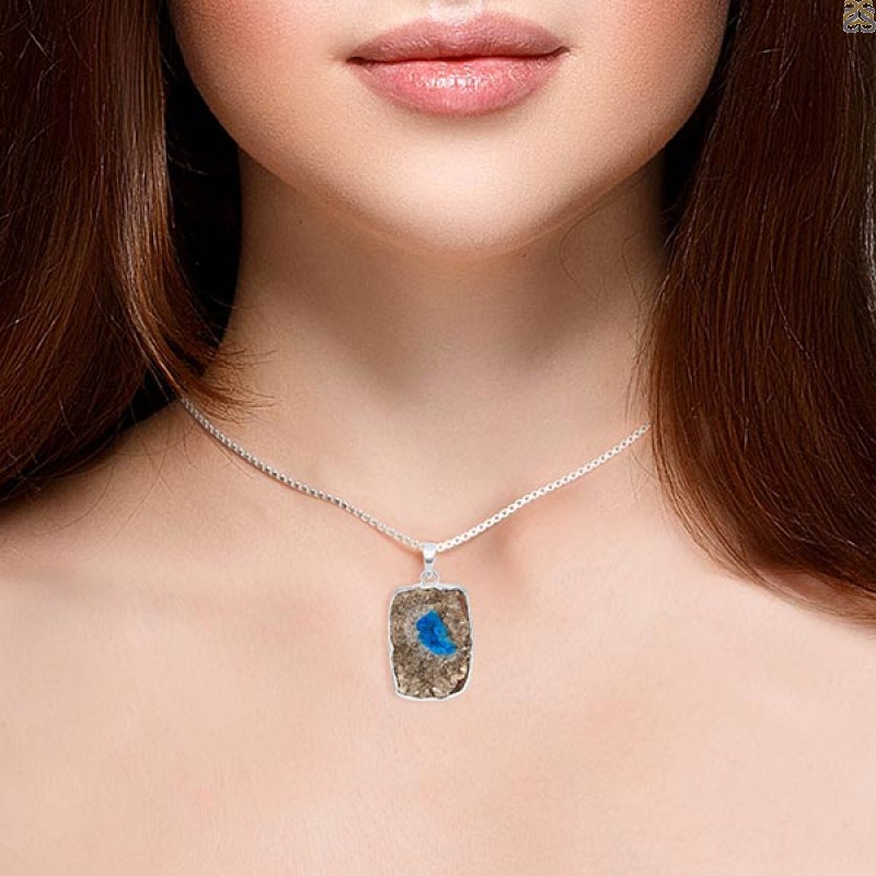 Cavansite Pendant: The Stone with The Striking Appeal