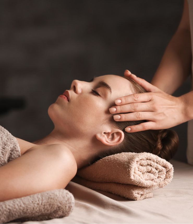 A Session of Bella Aroma Massage to Rejuvenate Your Body in Luxurious Settings