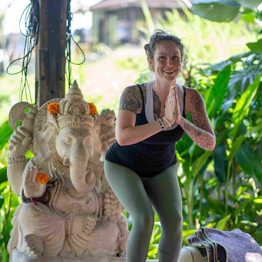 Unlocking Your Potential: 200-Hour Vinyasa Yin Yoga Teacher Training in Bali