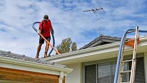 The Importance of Gutter Cleaner Services in Canada