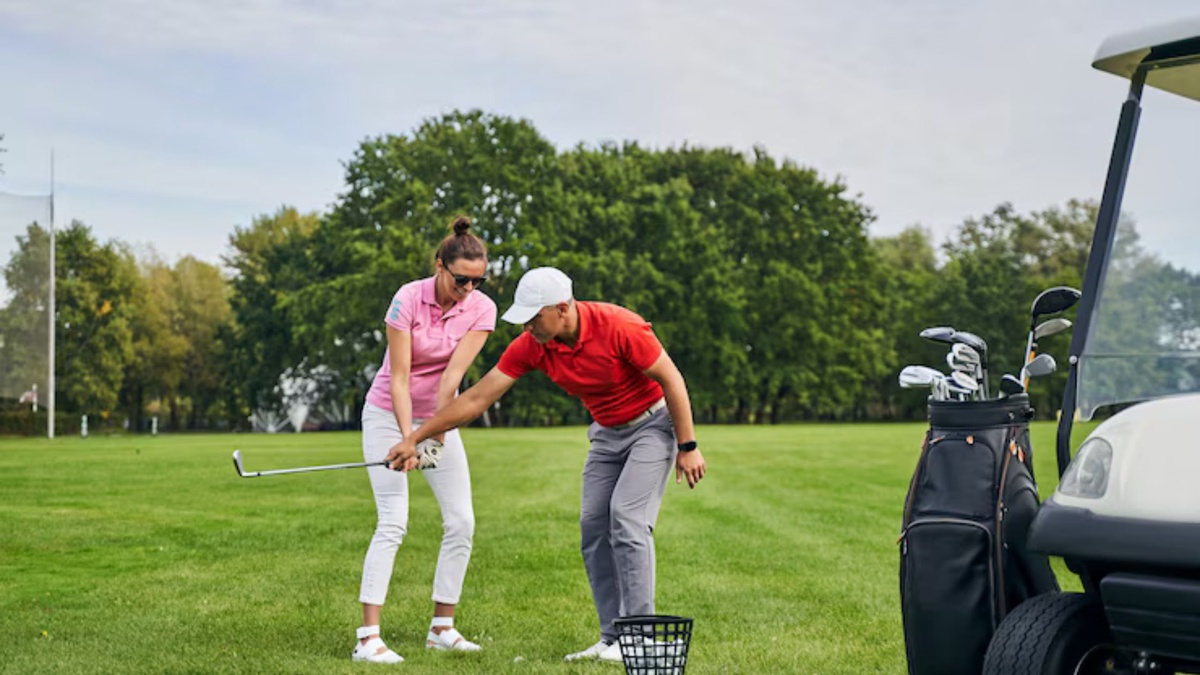 Swing and Savor: Indulging in Golf Lessons and Gourmet Delights in Sun City West