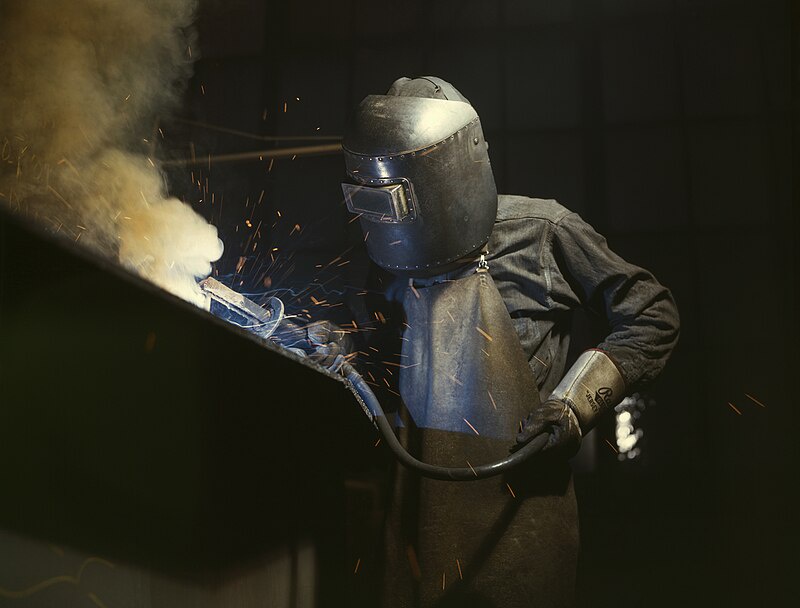 Mastering the Craft: A Comprehensive Guide to Welding Machines
