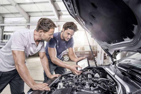 How Mechanics Can Help Extend the Lifespan of Your Vehicle