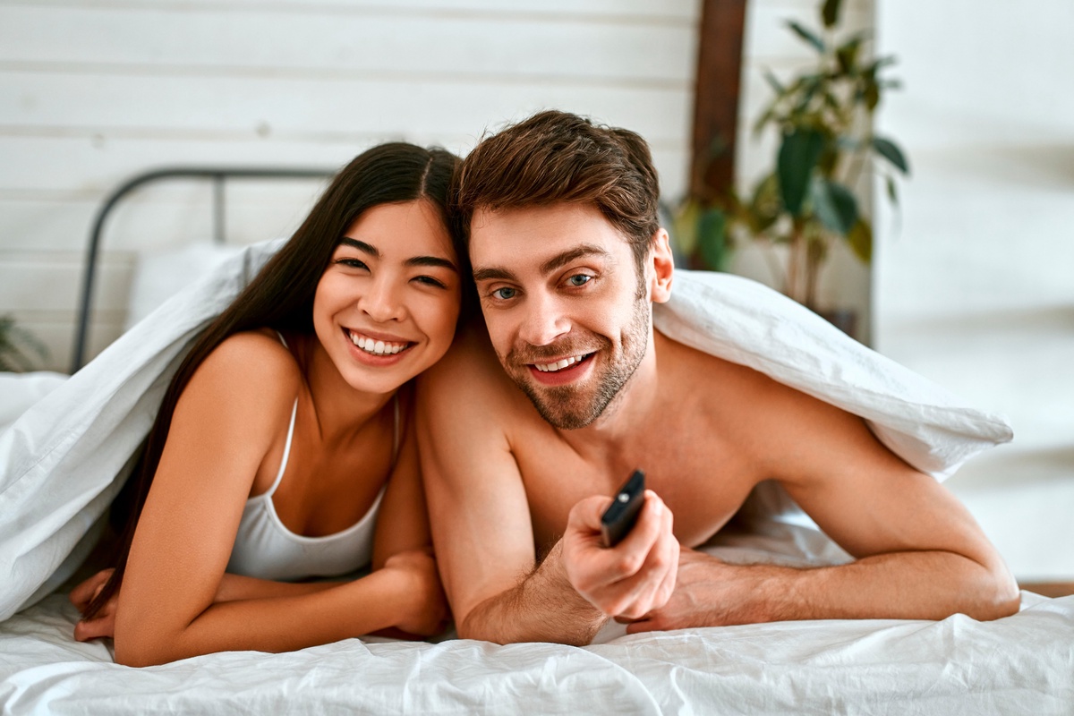 How to Last Longer in Bed: Strategies for Extended Lovemaking