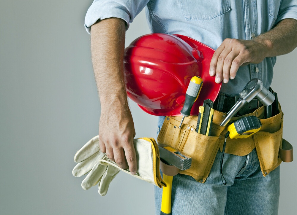 Hot Water Woes: How Professional Plumbers Tackle Leaks and Treatments