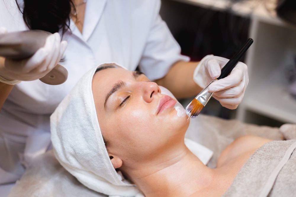 Best Salon for Hydrafacial Treatment in Jaipur with Price