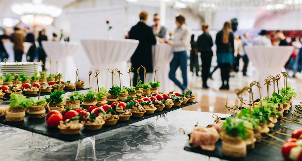 Nailing Your Next Corporate Event: A Guide to Selecting the Ideal Caterer: