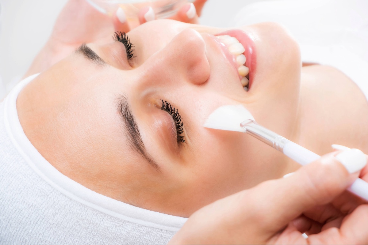 The Perfect Peel: Experience Chemical Peels in Dubai Today!