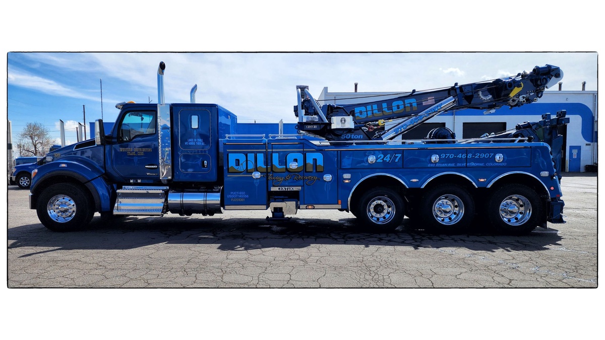 The Evolution of Flatbed Towing Services