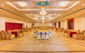 Party Time, Straightforward Stopping: Top Lobbies with Adequate Space in Tirunelveli