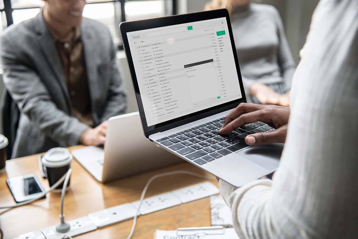 Harnessing the Benefits of Historical FX Rates with Free APIs