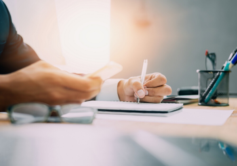 How Online Essay Editing Services Can Enhance Your Academic Performance