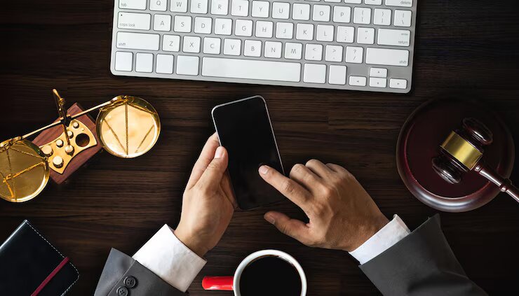 Unparalleled Flexibility: Embracing the Convenience of a Mobile Notary in Hollywood