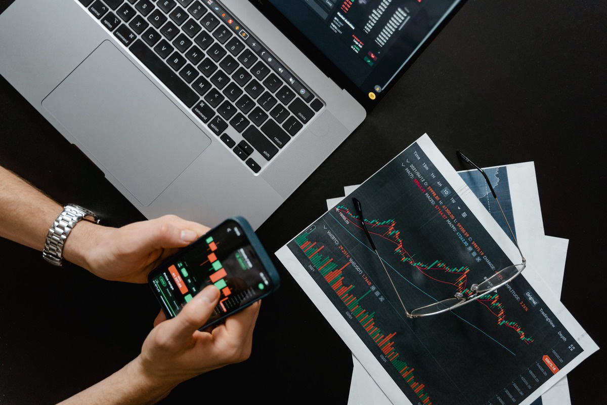Everything You Need to Know About Global PEO Services and Companies