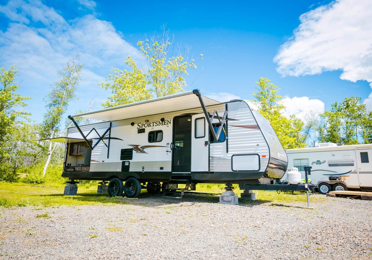 Why Choose a Camper Trailer? Discover the Benefits