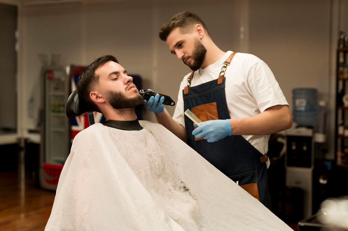 What Are the Benefits of Visiting a Barber Shop?