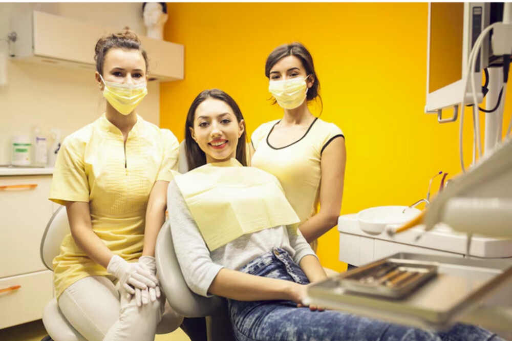 Choosing Smiles: Finding the Best Family Dentist"