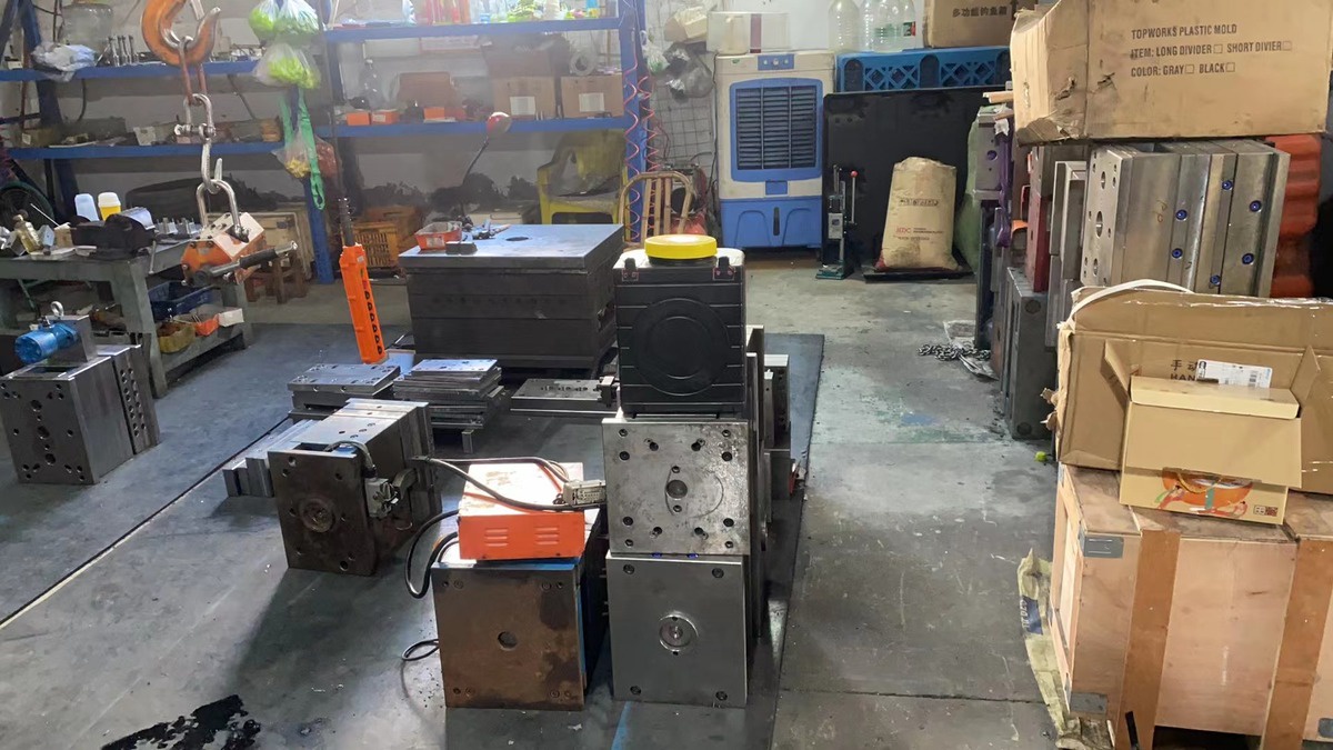 How to Buy Chair and Automotive Injection Moulds from China