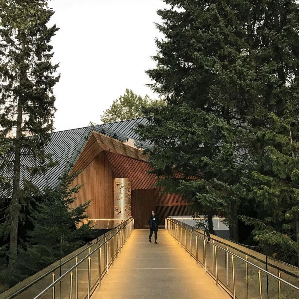 How Can Art Museums Be Tourist Attractions in Whistler?