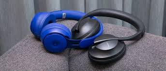 Beats Studio 3 vs Bose 700: Choosing the Ultimate Noise-Cancelling Headphones