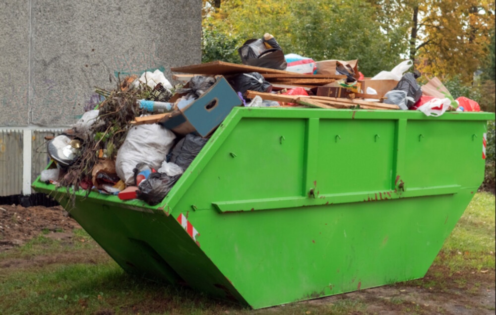 Top Reasons to Use a Skip Hire Service for Your Next Project