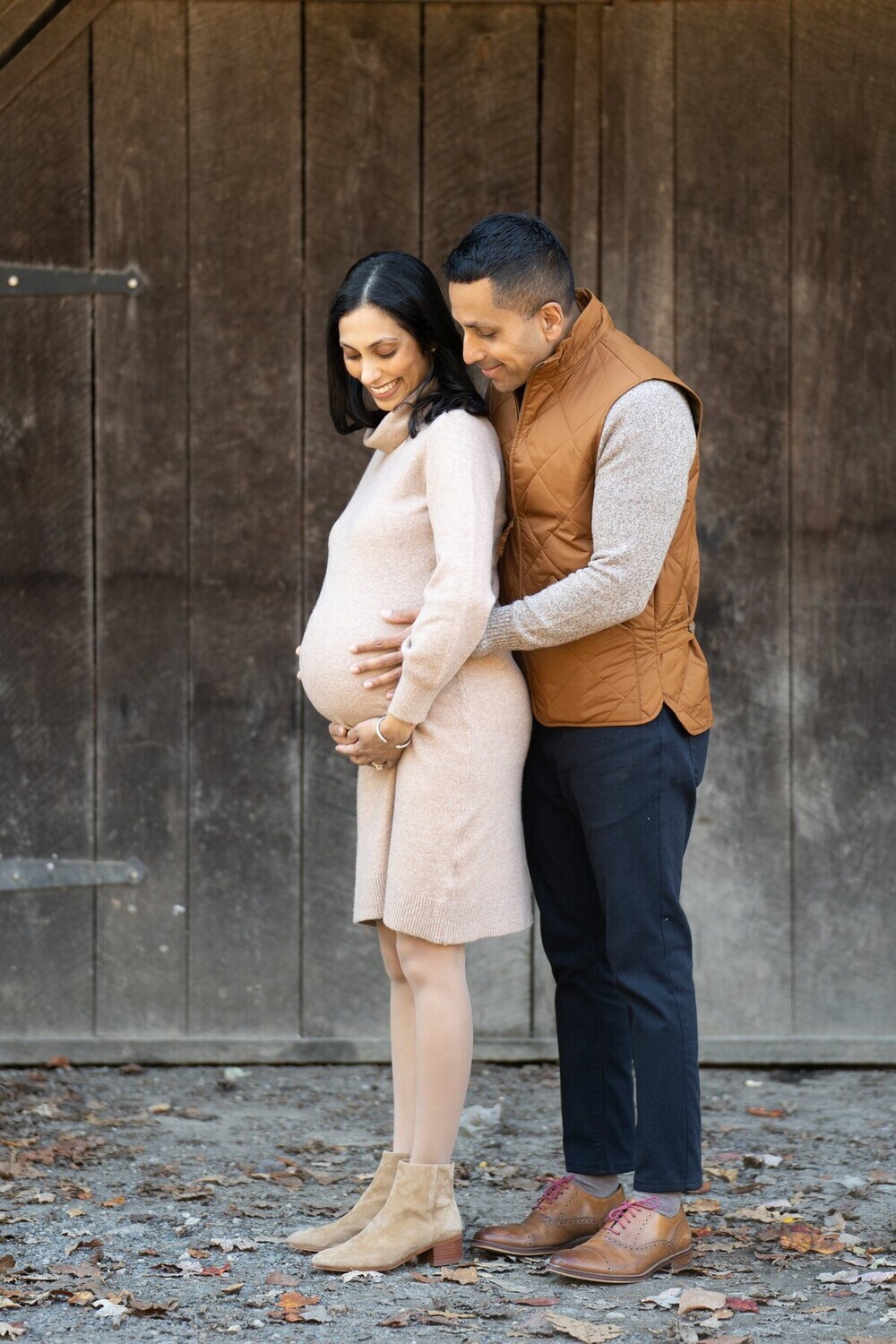 Philadelphia Glow: Capturing Maternity Moments