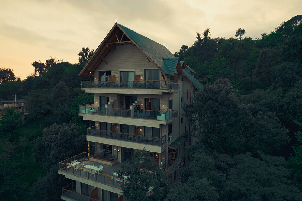 How Digital Marketing is Revolutionizing the Way Hotels Attract Guests