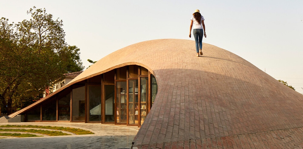 Top Signs Your Bootle Roof Needs Immediate Attention from Roofers: