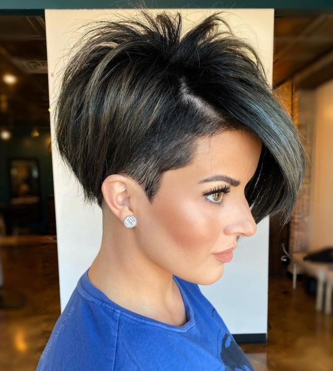 Embrace Unique Style with Asymmetrical Short Hairstyles