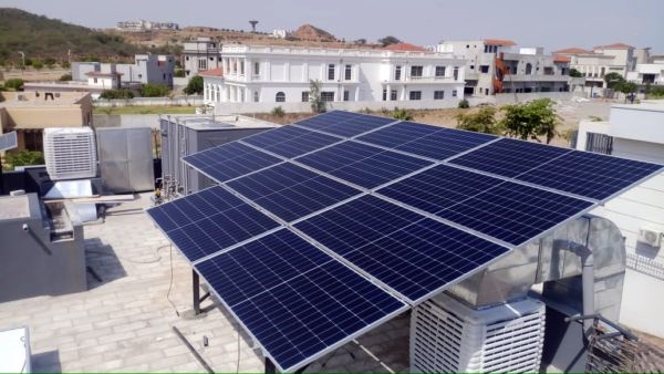 Solar Panel Leads: The Complete Guide for Solar Energy Professionals