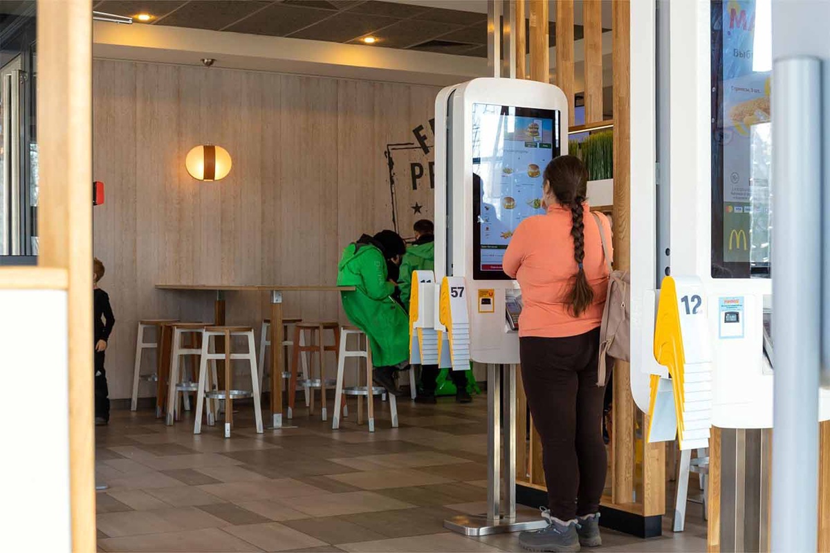 8 Advantages of Restaurant Kiosks