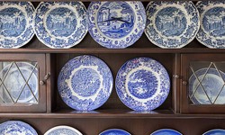 Fine Bowls and Dishes from the Collection of Dr Wou Kiuan