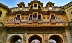 The Best Sightseeing Taxi Service in Udaipur