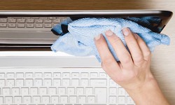 How to clean a laptop screen & keyboard? [Full Guide]